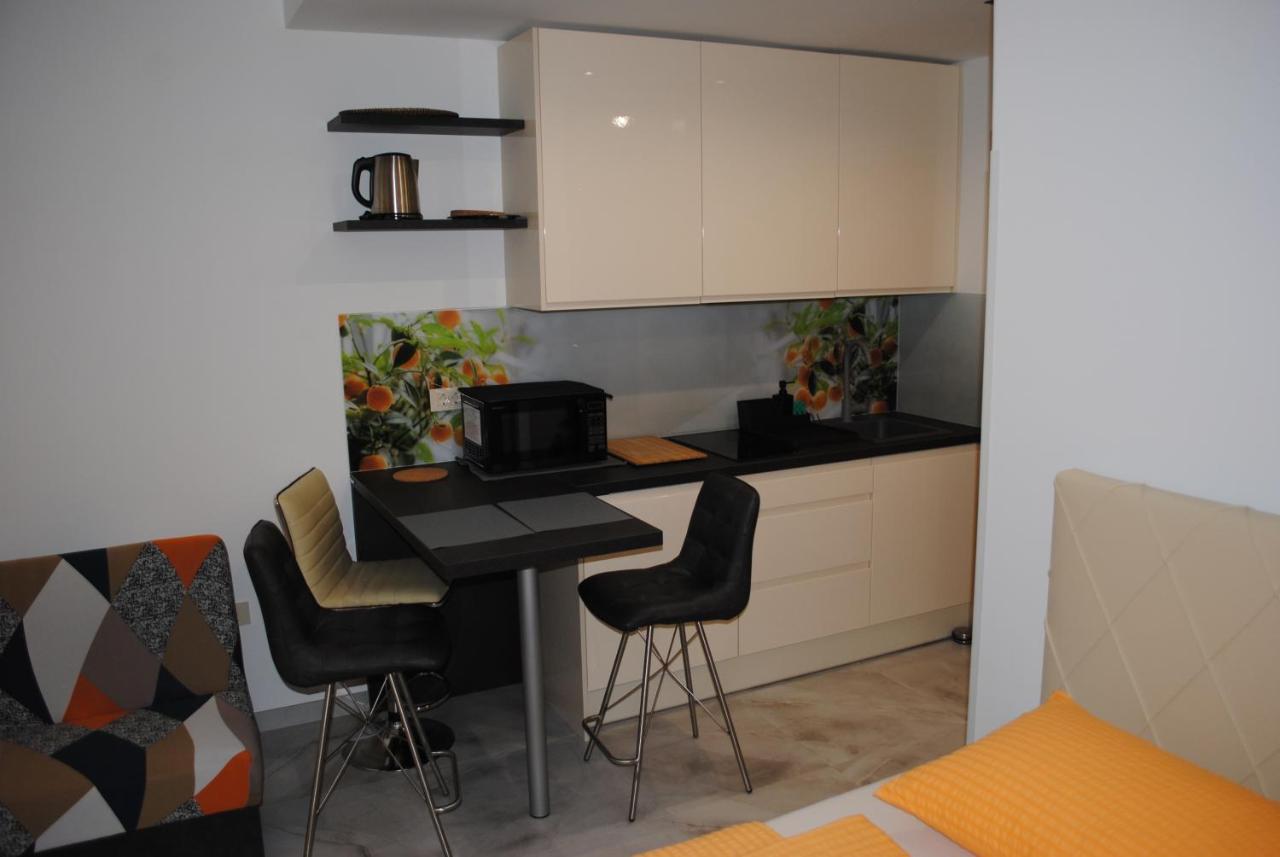 Apartments Samec Izola Εξωτερικό φωτογραφία
