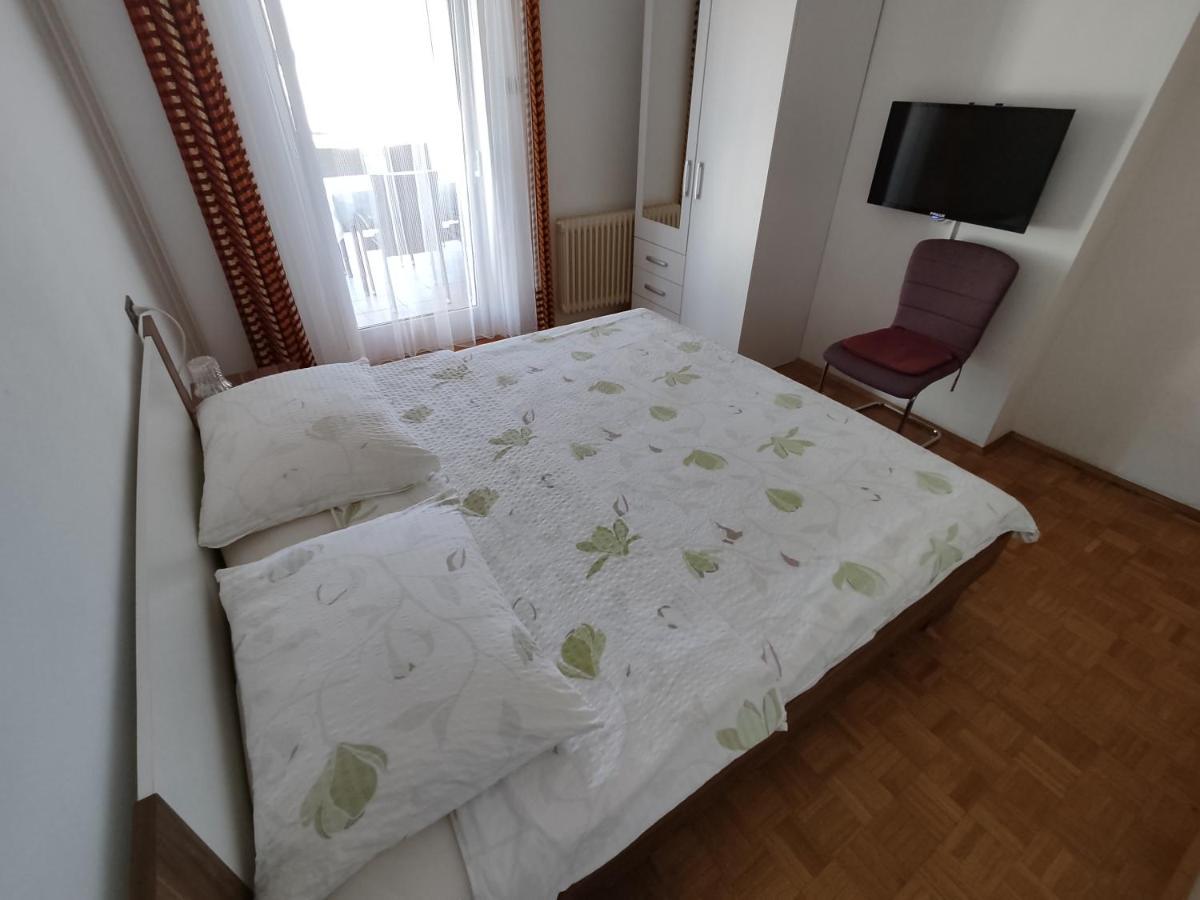Apartments Samec Izola Εξωτερικό φωτογραφία