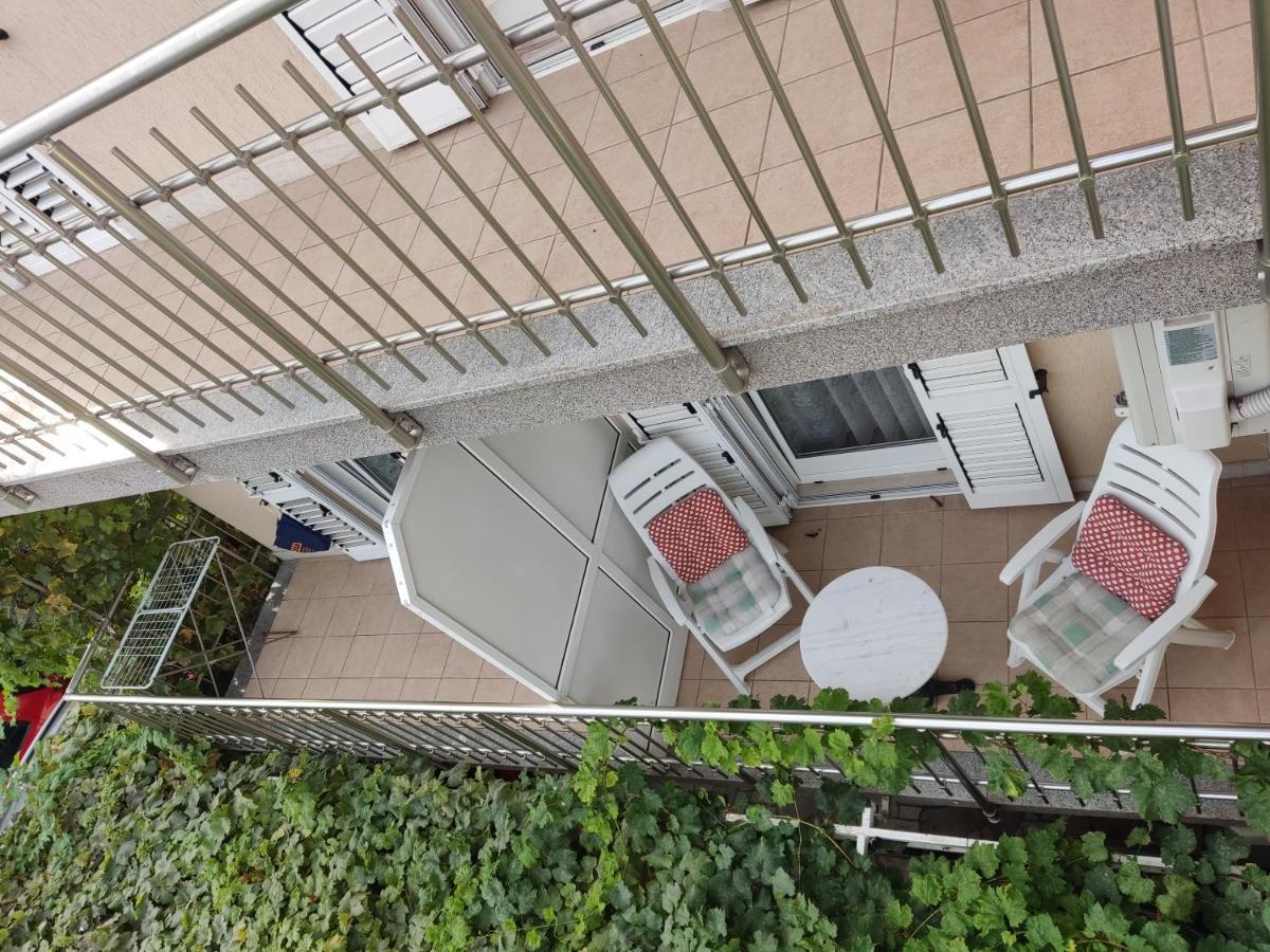 Apartments Samec Izola Εξωτερικό φωτογραφία