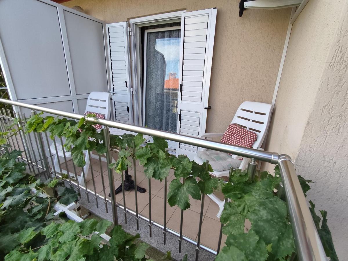 Apartments Samec Izola Εξωτερικό φωτογραφία