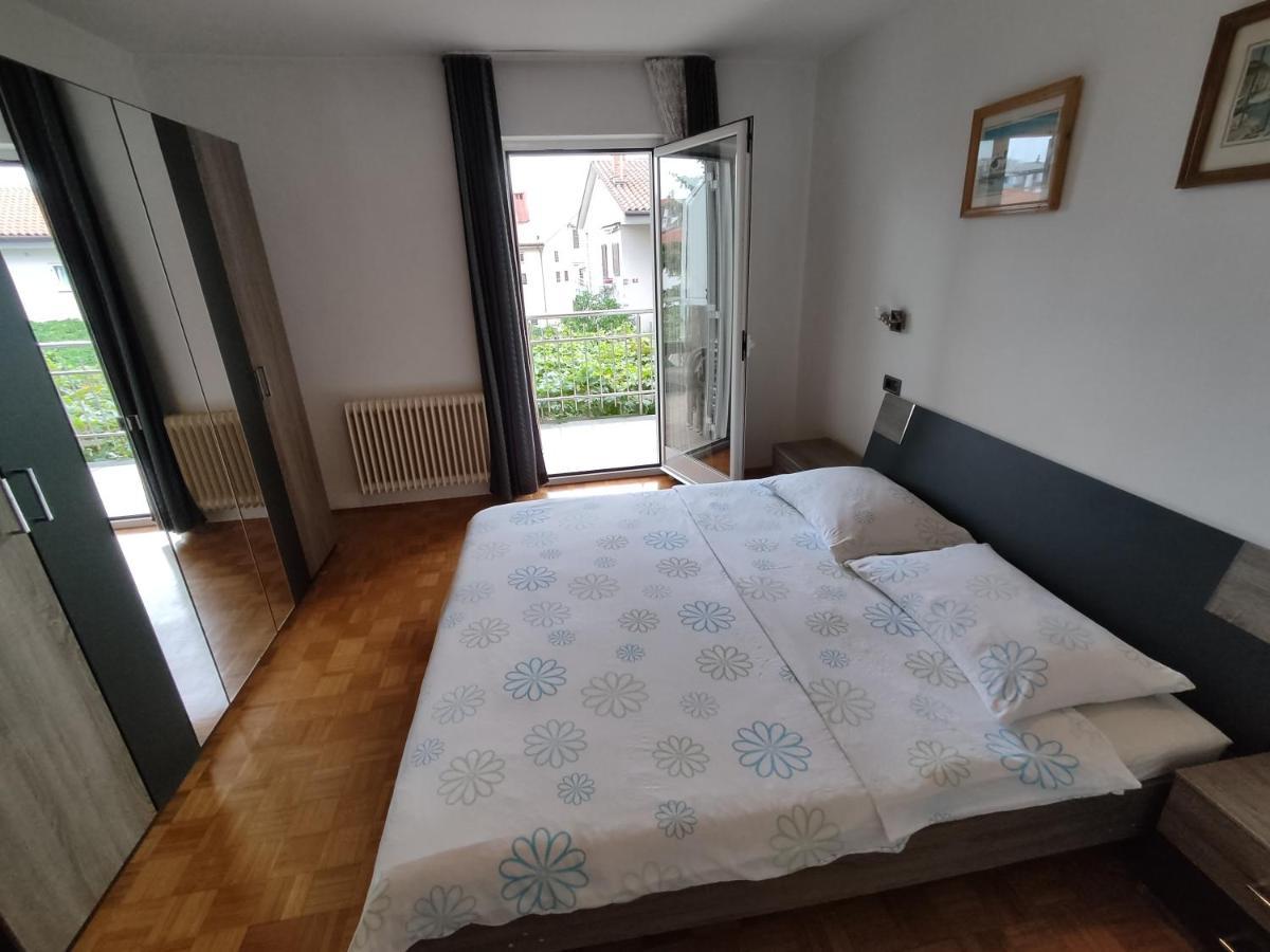 Apartments Samec Izola Εξωτερικό φωτογραφία