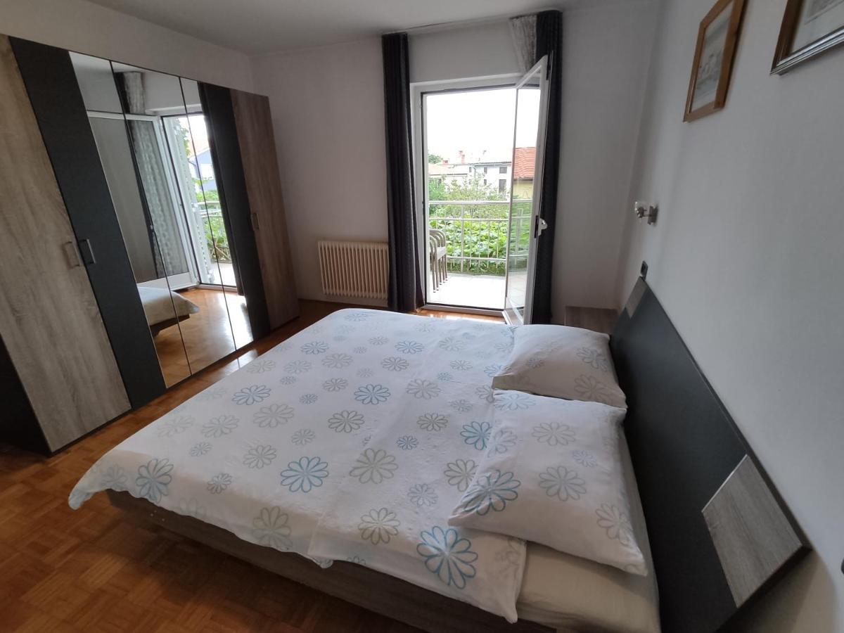 Apartments Samec Izola Εξωτερικό φωτογραφία