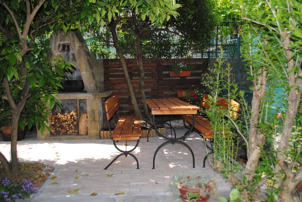 Apartments Samec Izola Εξωτερικό φωτογραφία