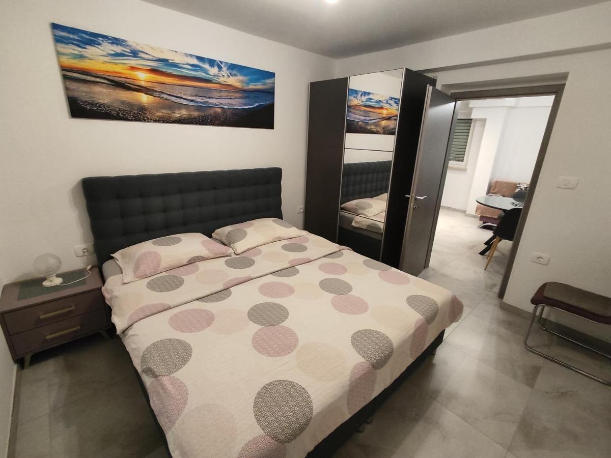 Apartments Samec Izola Εξωτερικό φωτογραφία