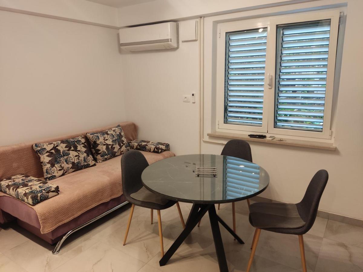 Apartments Samec Izola Εξωτερικό φωτογραφία