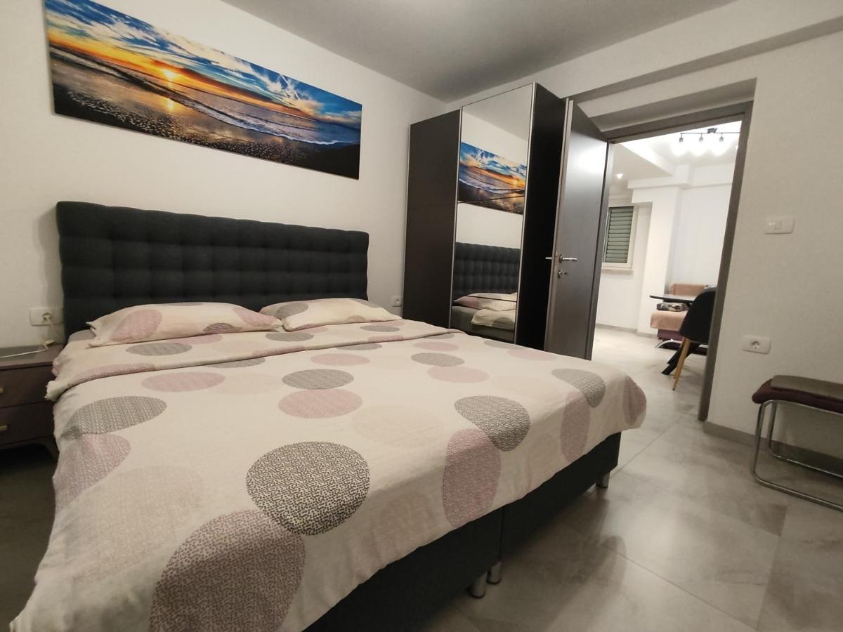 Apartments Samec Izola Εξωτερικό φωτογραφία