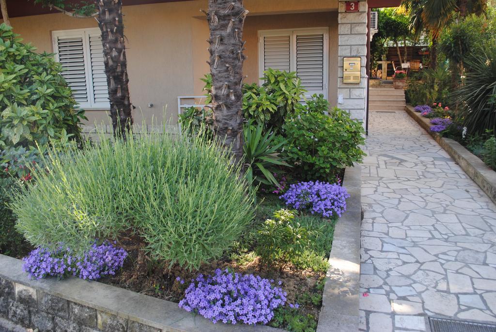 Apartments Samec Izola Εξωτερικό φωτογραφία