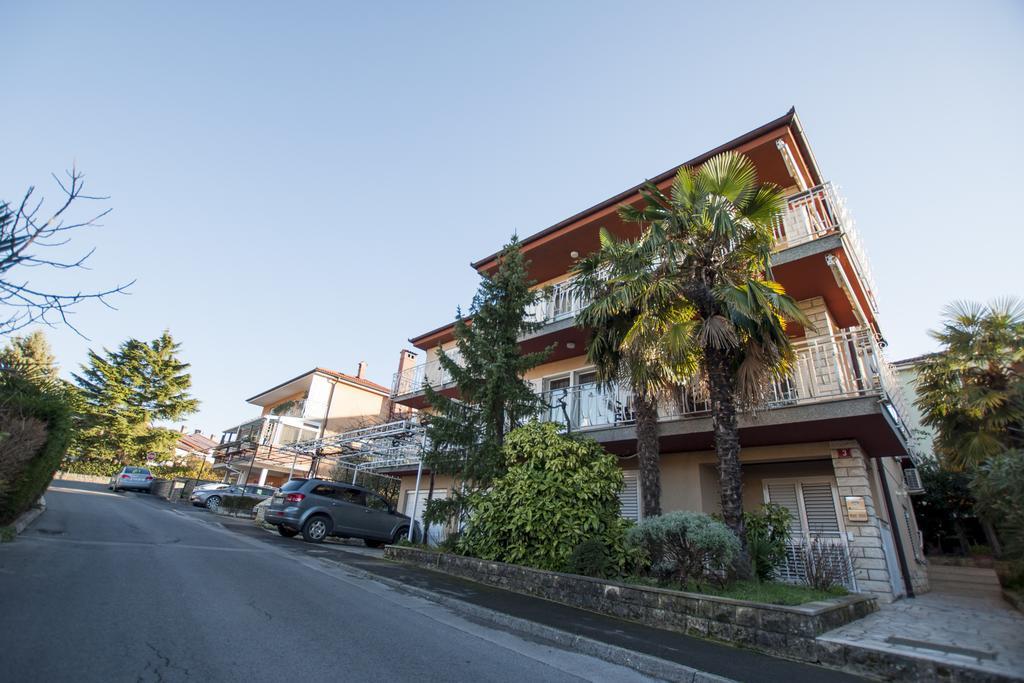 Apartments Samec Izola Εξωτερικό φωτογραφία